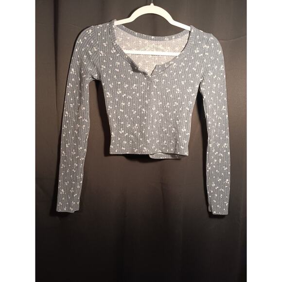 AERO Tops - AERO The OG Tee Collection XS Blue Floral Shrunken Fit Long Sleeve Crop Top